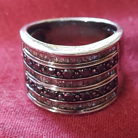 2 ct.Black diamond and diamond ring - Picture 3 of 5